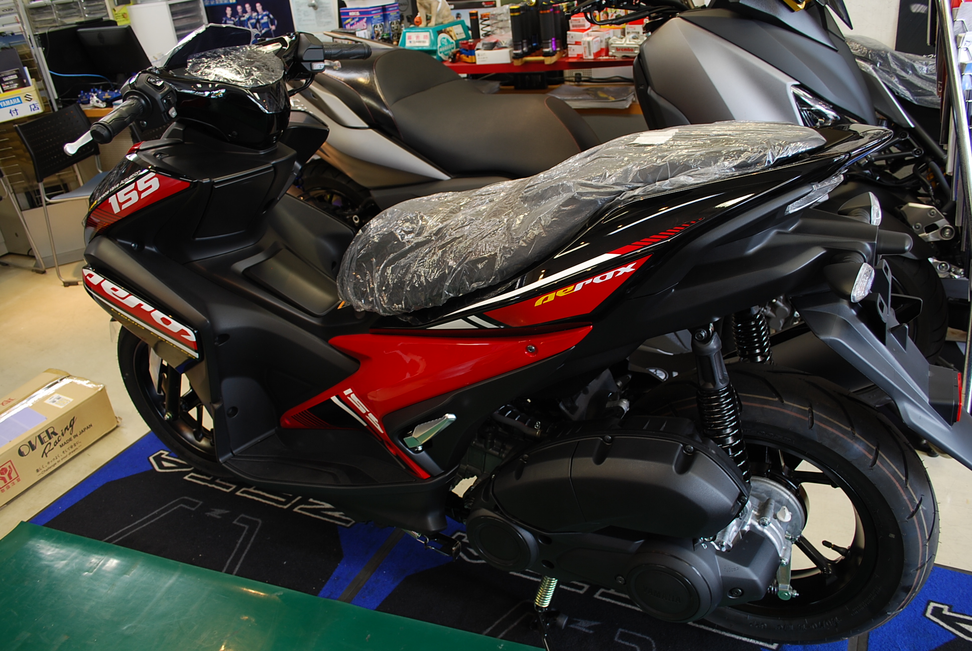 エアロックス　N-MAX　ヨシムラ 029